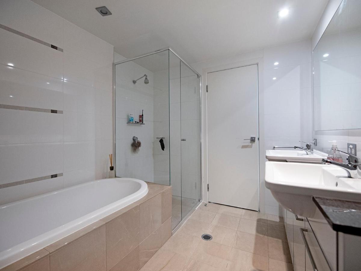 Modern 2 Bedroom Apartment in Sierra Grand Gold Coast Buitenkant foto